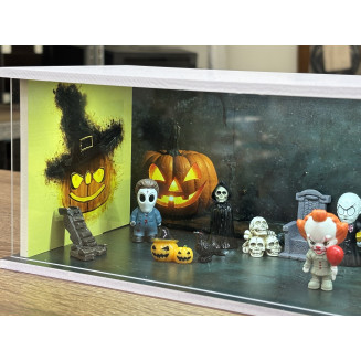 Halloween 1 + Karakterek dioráma, LED világítással